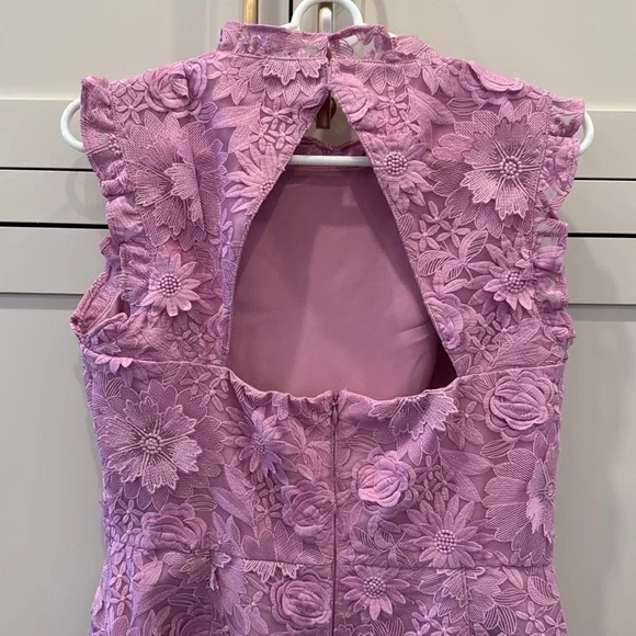 Floral Lace Appliqué dress - Picture 3 of 3